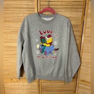Vintage Winnie the Pooh crew neck sweatshirt Christmas holiday woman’s XL shirt